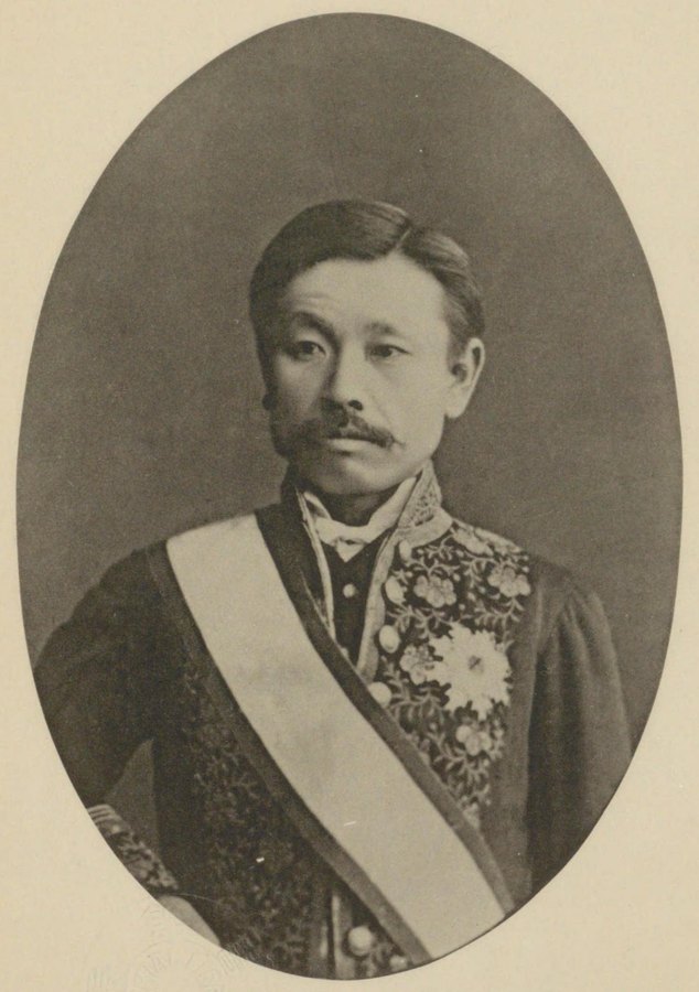 井上馨の写真